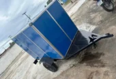 Carretinha Baú Cargo Box